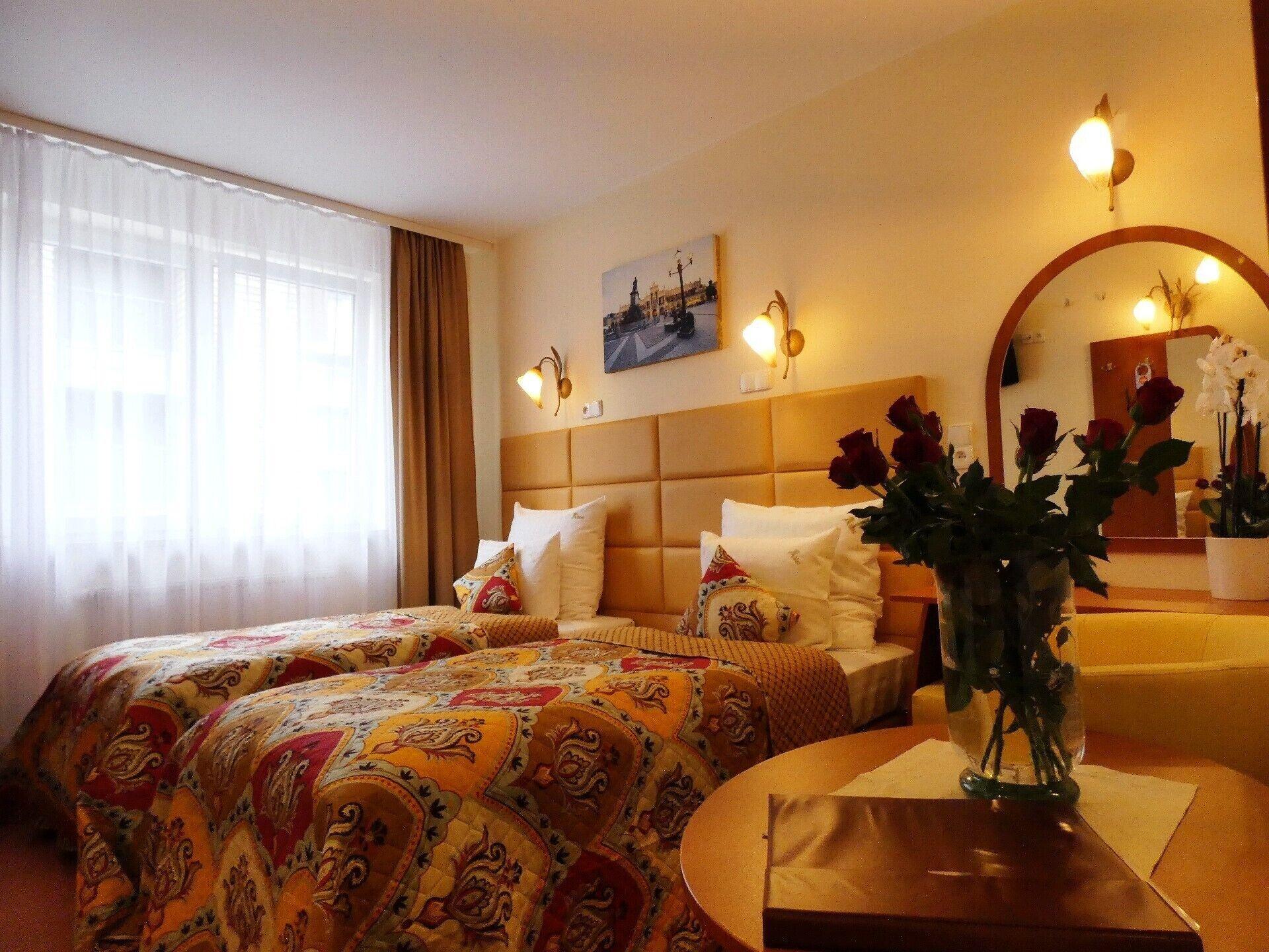 Aparthotel Adler Krakow Exterior photo