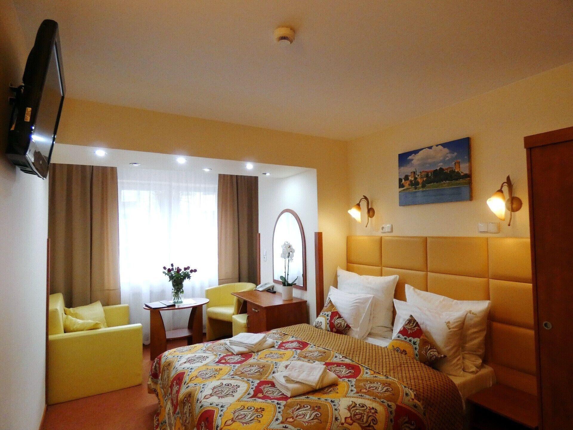 Aparthotel Adler Krakow Exterior photo