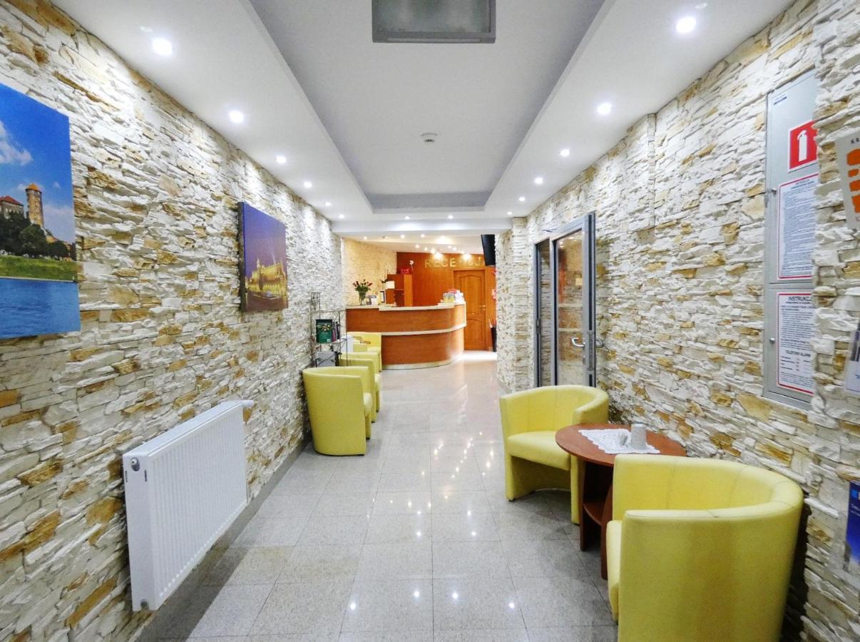 Aparthotel Adler Krakow Exterior photo