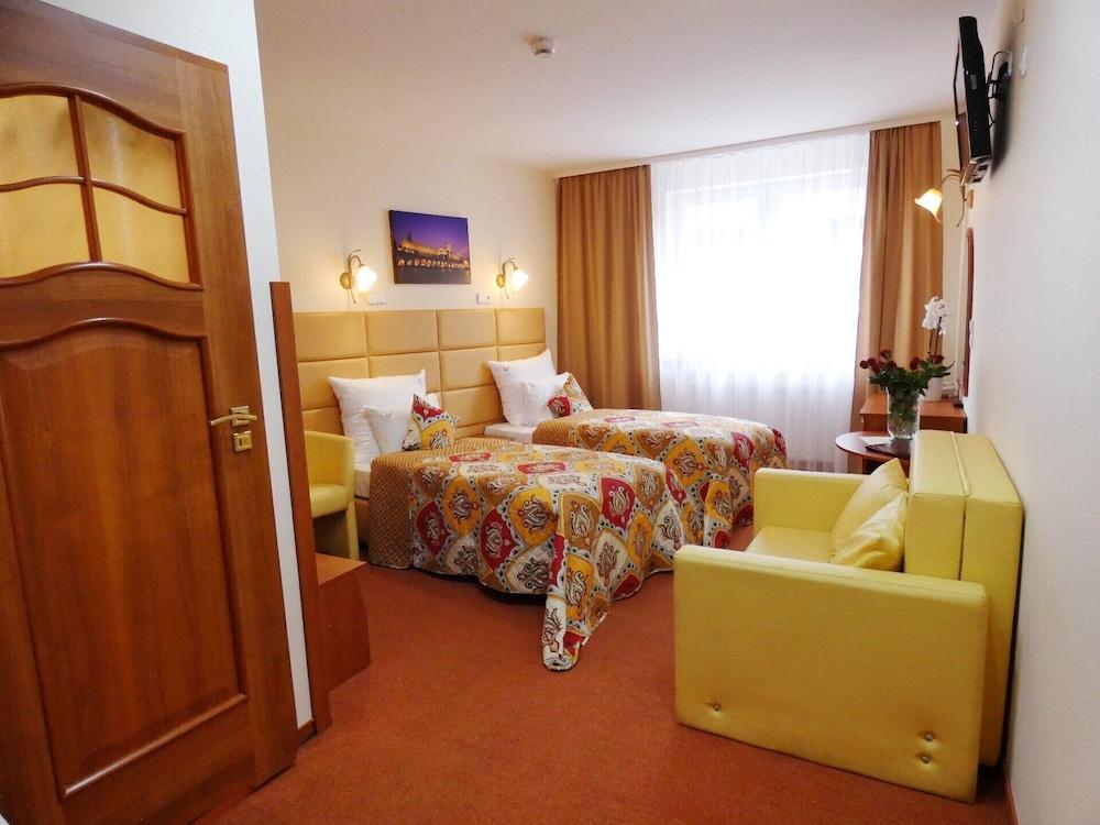 Aparthotel Adler Krakow Exterior photo