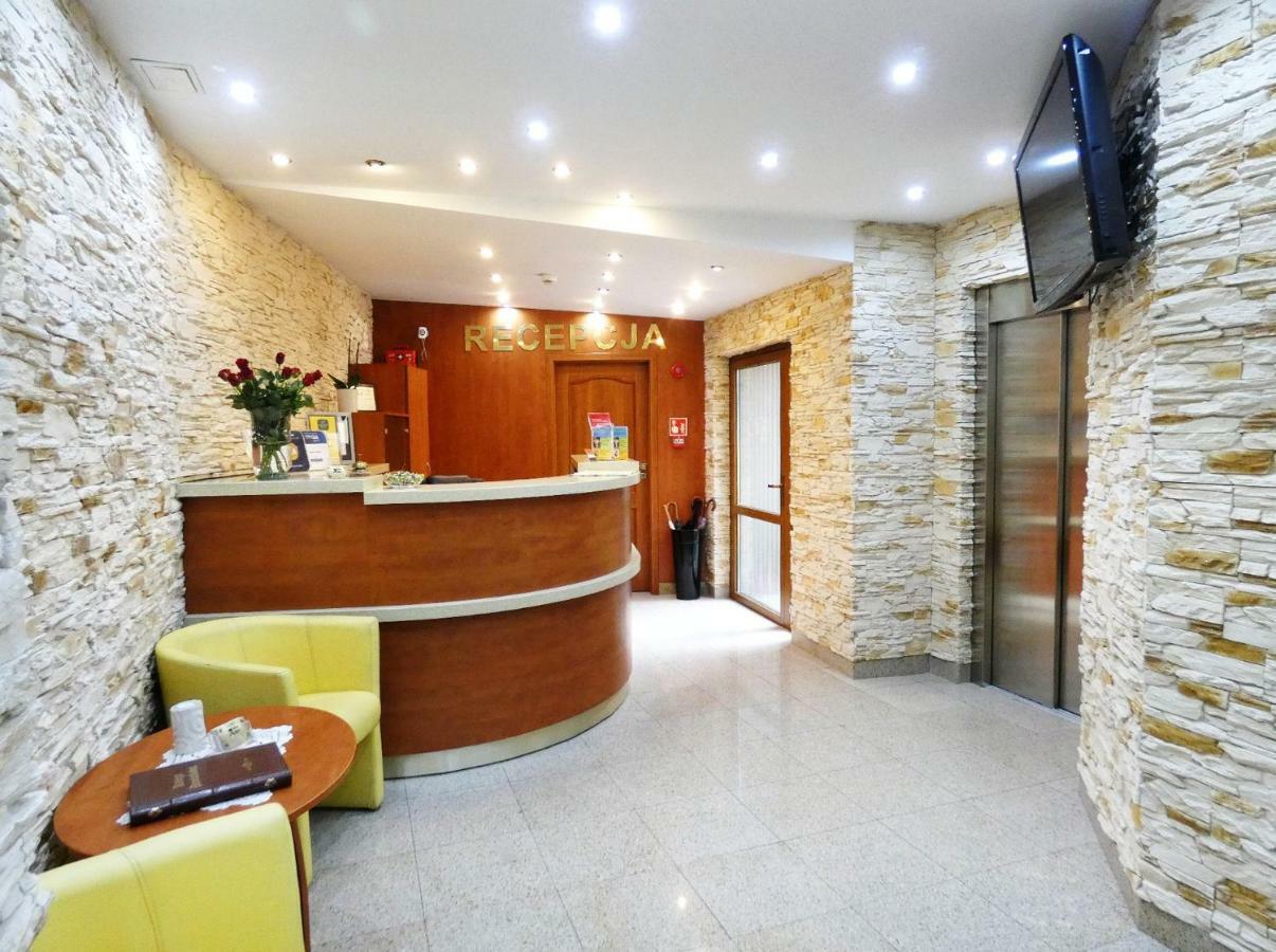 Aparthotel Adler Krakow Exterior photo